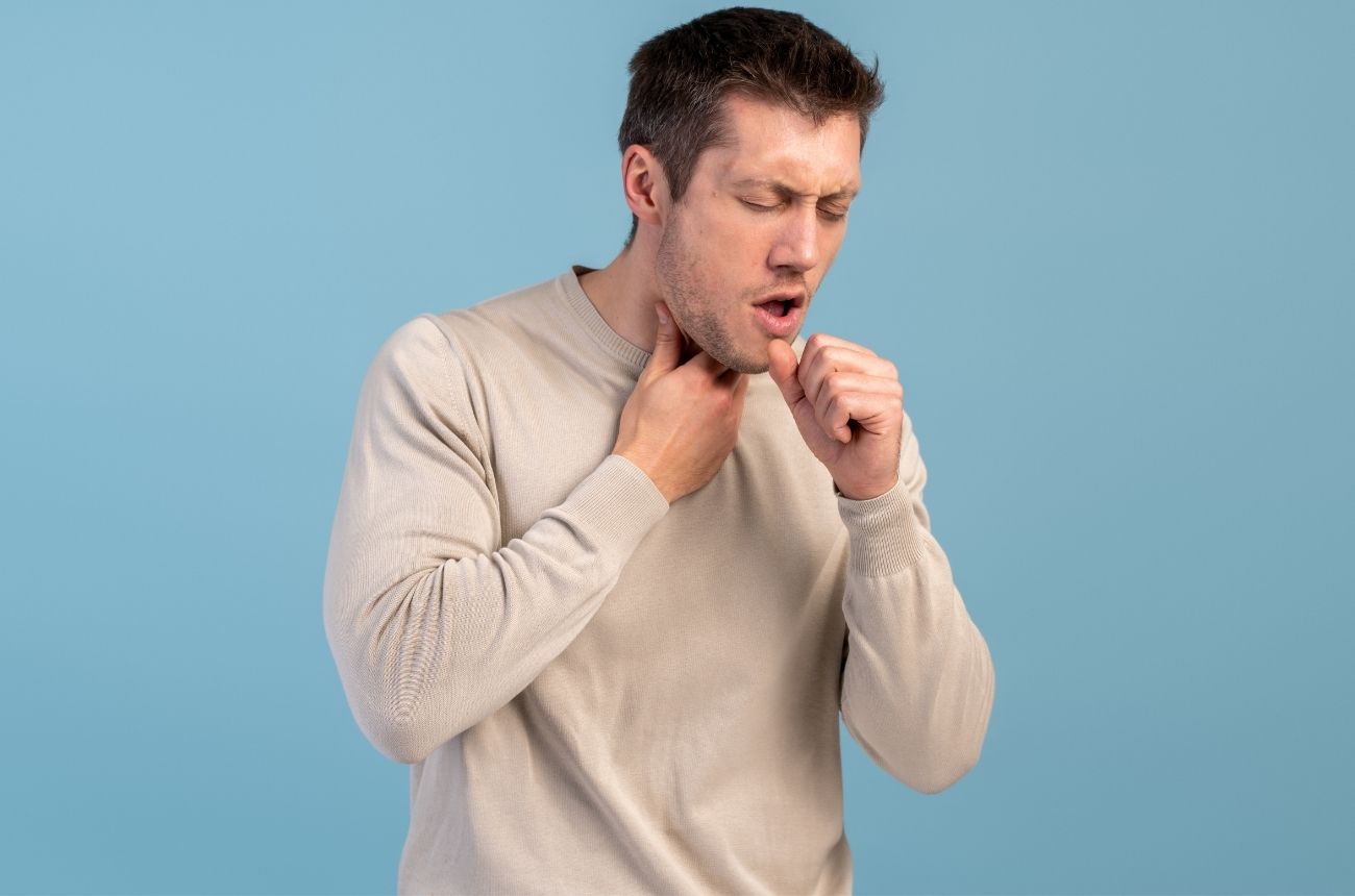 Dry Cough Meaning, Symptoms, Causes & Treatment Blog.cult.fit
